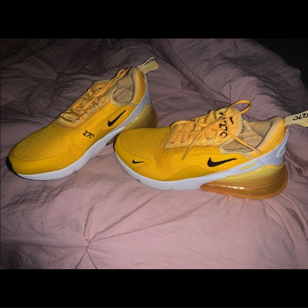 Nike 270 yellow sz 7 woman make an offer